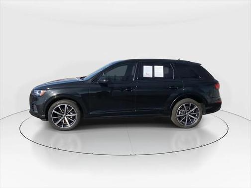 2022 Audi Q7 55 Premium Plus