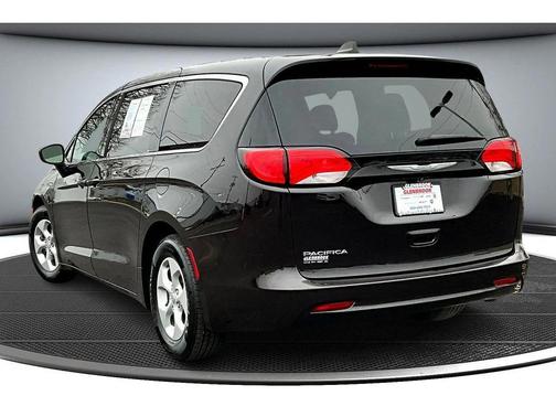 2017 Chrysler Pacifica LX