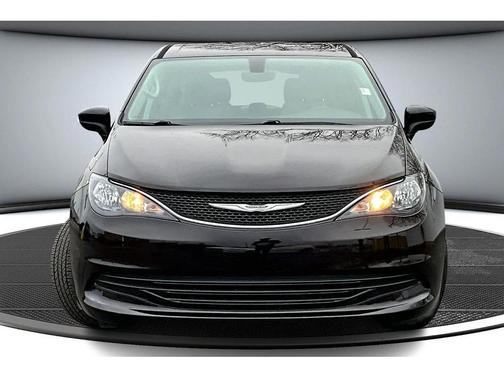 2017 Chrysler Pacifica LX