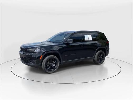 2024 Jeep Grand Cherokee Altitude