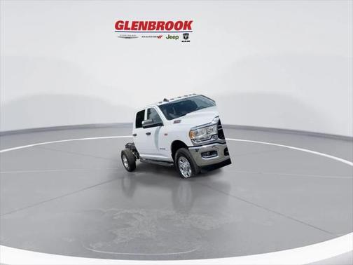 2022 RAM 2500 Tradesman Crew Cab 4x4 8' Box