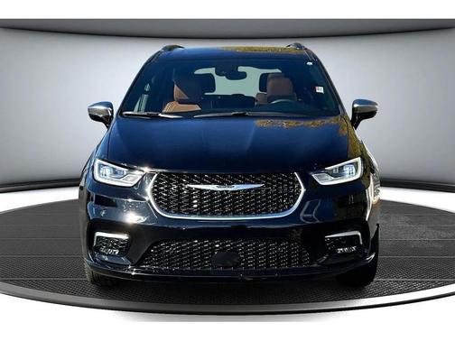 2024 Chrysler Pacifica L