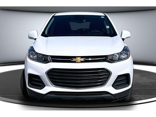 Summit White 2020 Chevrolet Trax LS