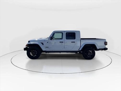 2025 Jeep Gladiator Nighthawk