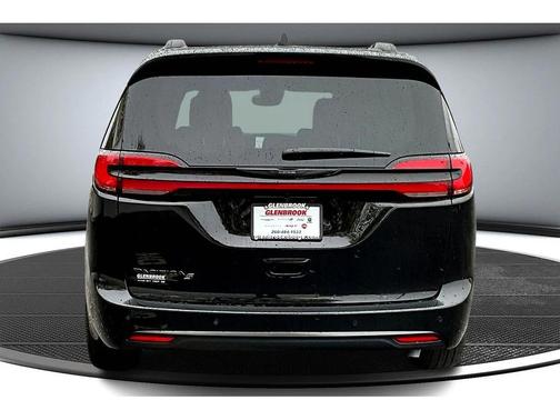 2026 Chrysler Pacifica L