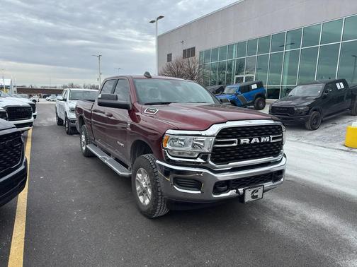 2022 RAM 2500 Big Horn Crew Cab 4x4 6'4' Box