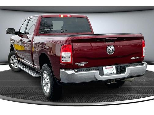 2022 RAM 2500 Big Horn Crew Cab 4x4 6'4' Box