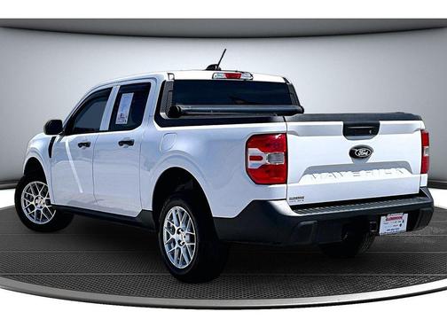 Oxford White 2025 Ford Maverick XL
