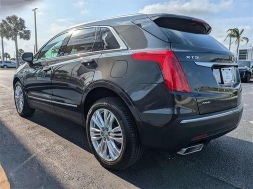 2018 Cadillac XT5 Premium Luxury