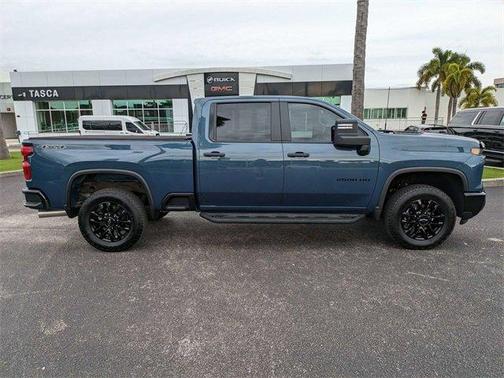 2025 Chevrolet Silverado 2500 Custom