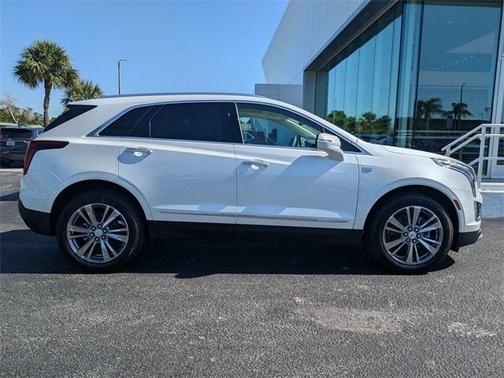2025 Cadillac XT5 Premium Luxury