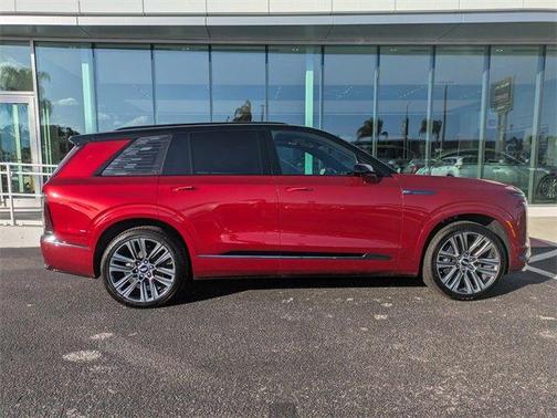 2026 Cadillac VISTIQ Platinum