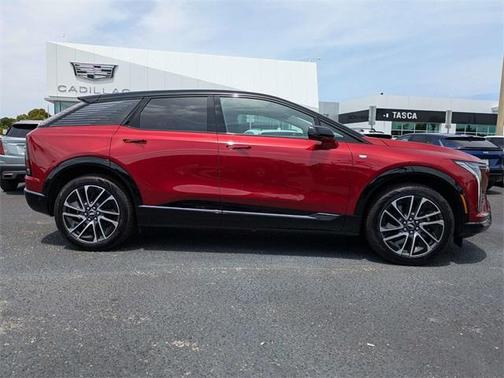 2025 Cadillac OPTIQ Sport