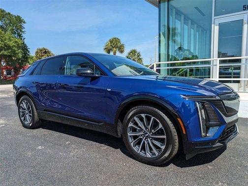 2025 Cadillac LYRIQ Sport