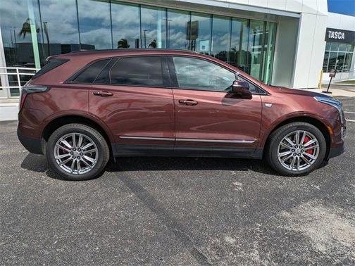 2022 Cadillac XT5 Sport