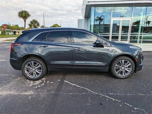 2023 Cadillac XT5 Premium Luxury