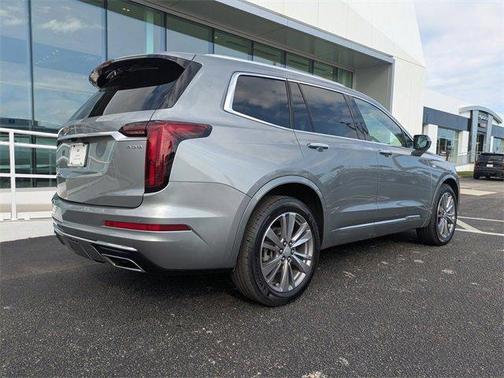 2023 Cadillac XT6 Premium Luxury FWD