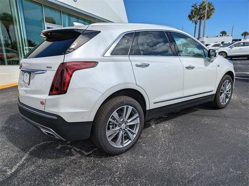 2025 Cadillac XT5 Premium Luxury