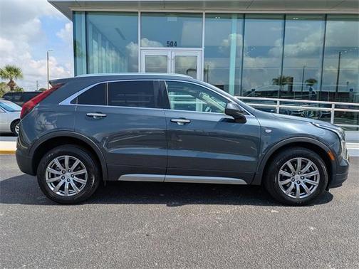 2020 Cadillac XT4 Premium Luxury