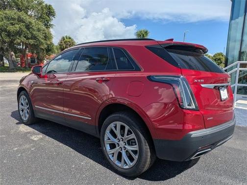 2020 Cadillac XT5 Sport