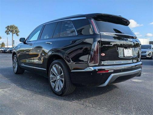 2026 Cadillac VISTIQ Luxury