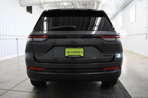 Baltic Gray Metallic Clearcoat 2024 Jeep Grand Cherokee Limited