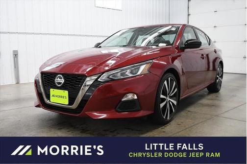 2022 Nissan Altima SR FWD
