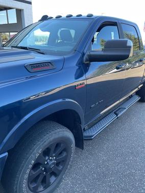 2022 RAM 2500 Laramie Crew Cab 4x4 6'4' Box