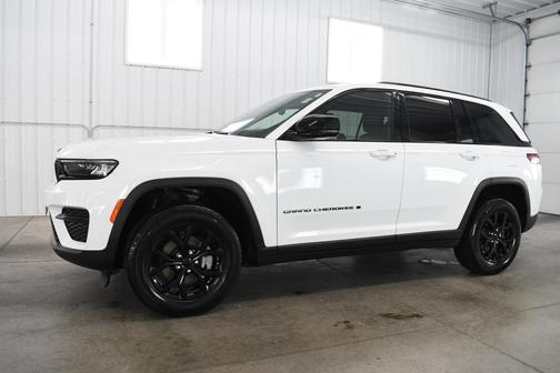 2024 Jeep Grand Cherokee Altitude