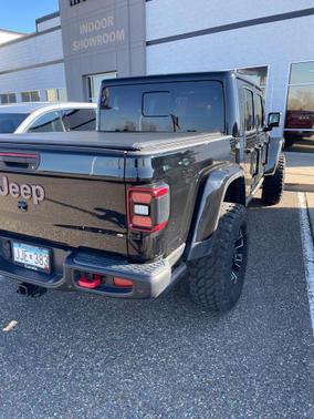 Black Clearcoat 2020 Jeep Gladiator Rubicon