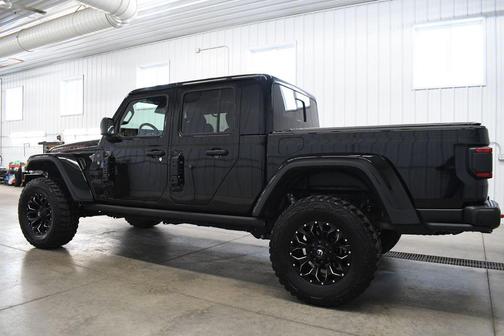 Black Clearcoat 2020 Jeep Gladiator Rubicon