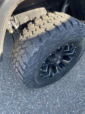 Black Clearcoat 2020 Jeep Gladiator Rubicon