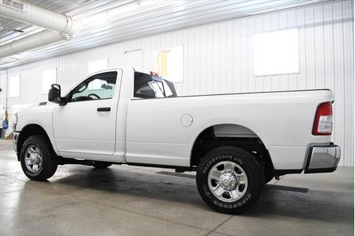 2024 RAM 2500 Tradesman Regular Cab 4x4 8' Box