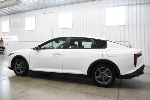 Snow White Pearl 2025 Kia K4 LXS
