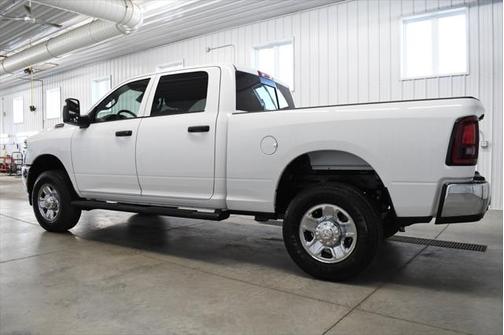 2025 RAM 2500 Tradesman Crew Cab 4x4 6'4' Box