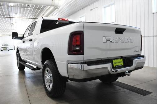 2025 RAM 2500 Tradesman Crew Cab 4x4 6'4' Box