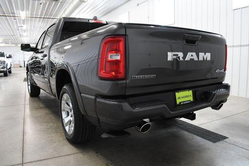 Granite Crystal Metallic Clearcoat 2026 RAM 1500 Big Horn/Lone Star