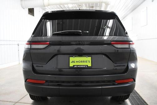 Baltic Gray Metallic Clearcoat 2025 Jeep Grand Cherokee Limited