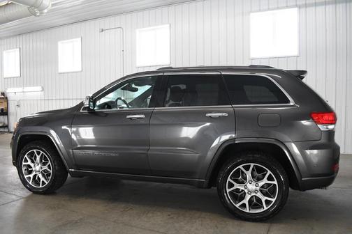 2020 Jeep Grand Cherokee Overland