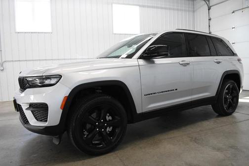 2024 Jeep Grand Cherokee Altitude
