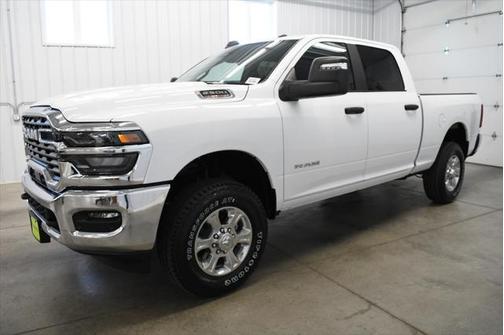 2025 RAM 2500 Big Horn Crew Cab 4x4 6'4' Box