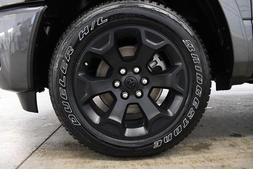 Granite Crystal Metallic Clearcoat 2026 RAM 1500 Big Horn/Lone Star
