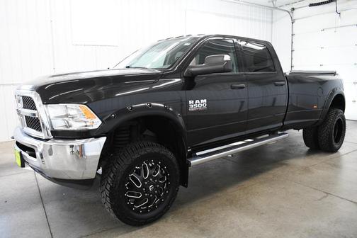 2018 RAM 3500 Tradesman Crew Cab 4x4 8' Box