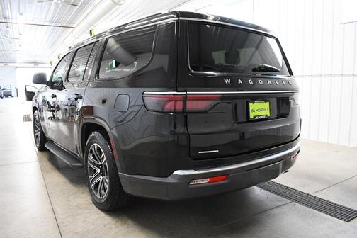 2022 Jeep Wagoneer Series III 4x4