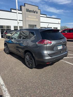 Gun Metallic 2016 Nissan Rogue SL