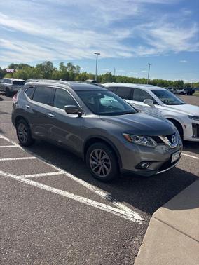 Gun Metallic 2016 Nissan Rogue SL