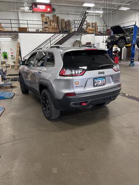 2019 Jeep Cherokee Trailhawk