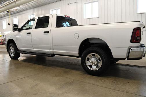 Bright White Clearcoat 2026 RAM 3500 Tradesman Crew Cab 4x4 8' Box