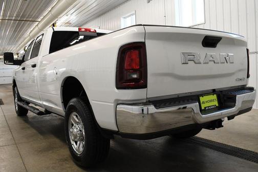 Bright White Clearcoat 2026 RAM 3500 Tradesman Crew Cab 4x4 8' Box
