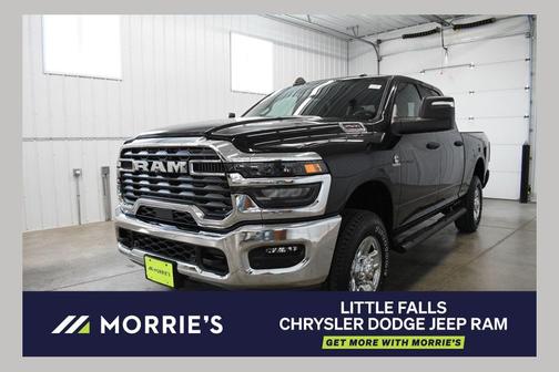 Diamond Black Crystal Pearlcoat 2026 RAM 2500 Tradesman Crew Cab 4x4 6'4' Box